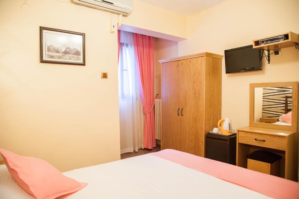 Cem Sultan Hotel Istanbul Room photo