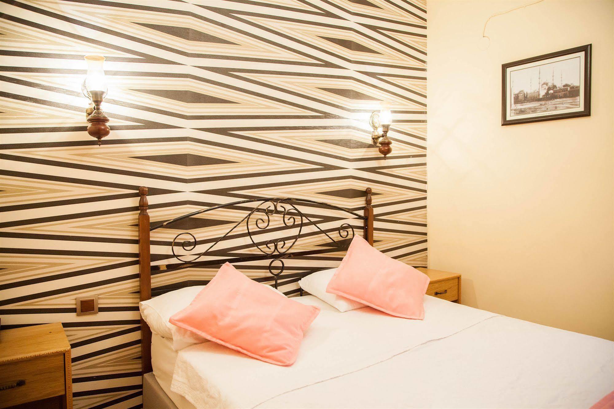 Cem Sultan Hotel Istanbul Exterior photo